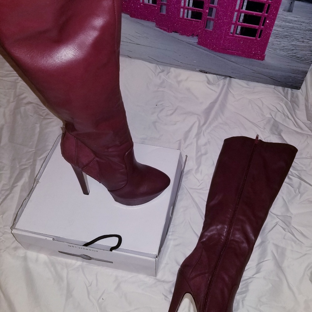 RED LEATHER KNEE HIGH BOOTS